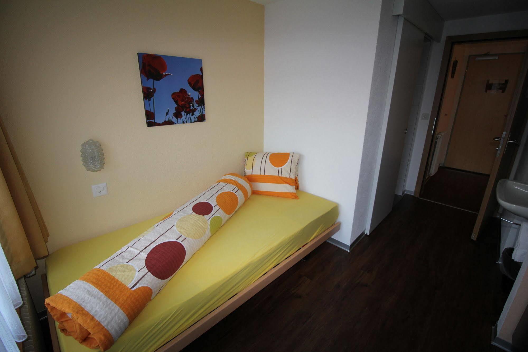 Pension Heino Saas-Grund Exterior foto